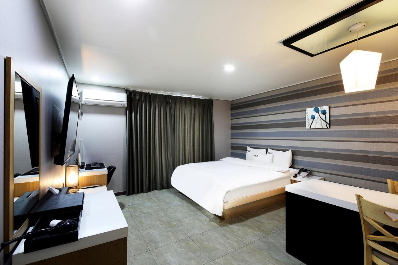 White Tourist Hotel Jeonju Luaran gambar