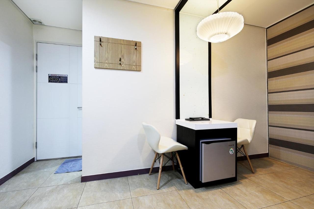 White Tourist Hotel Jeonju Luaran gambar