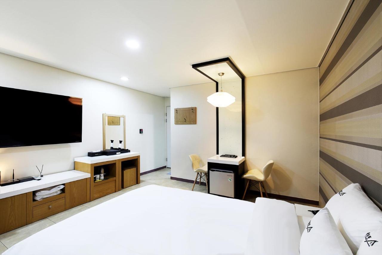White Tourist Hotel Jeonju Luaran gambar