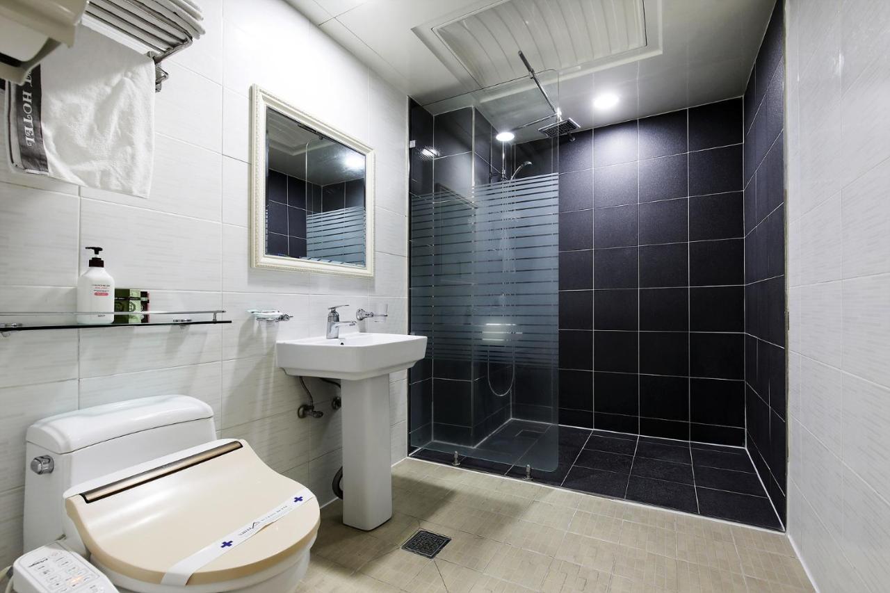 White Tourist Hotel Jeonju Luaran gambar