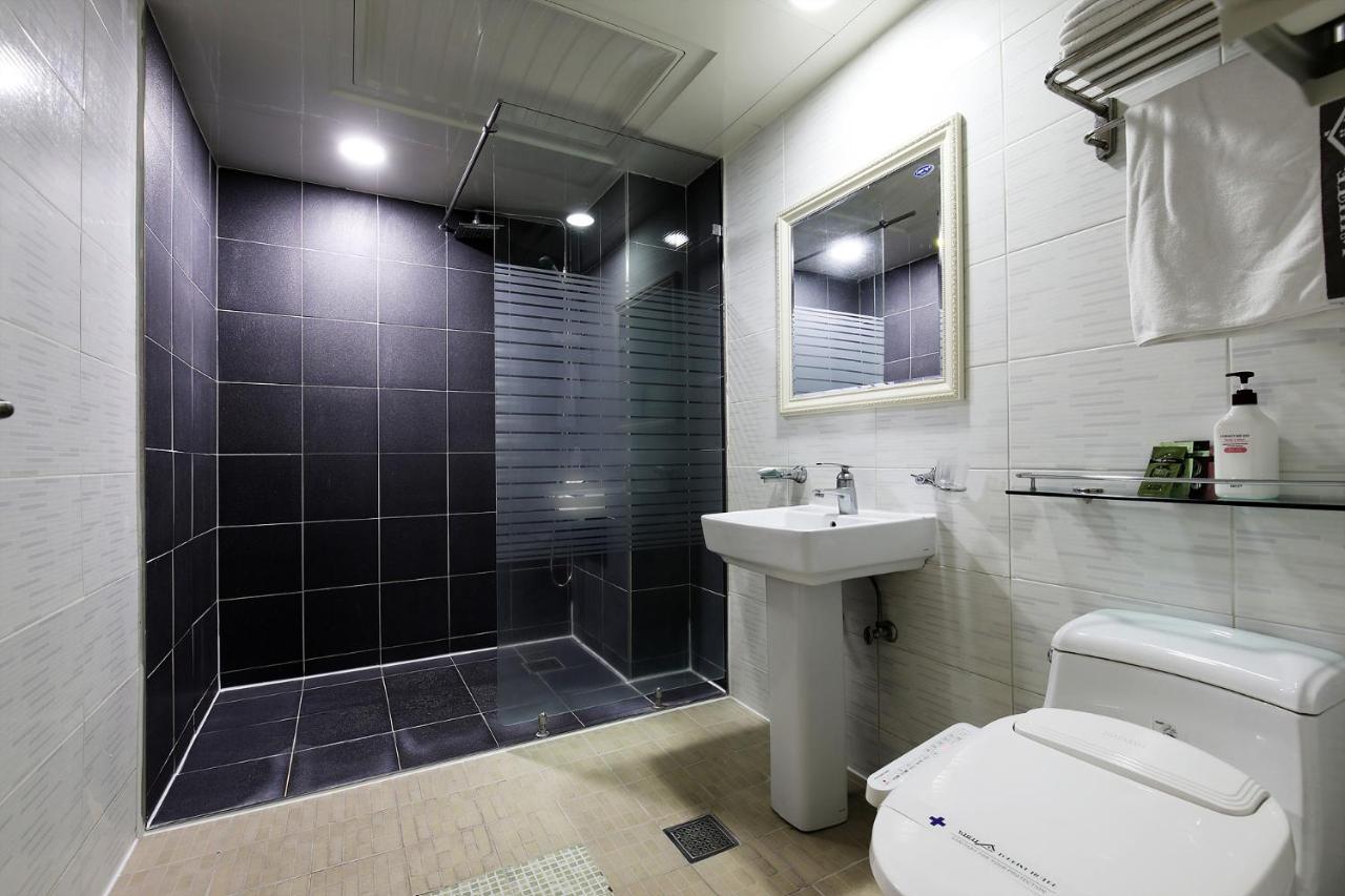 White Tourist Hotel Jeonju Luaran gambar