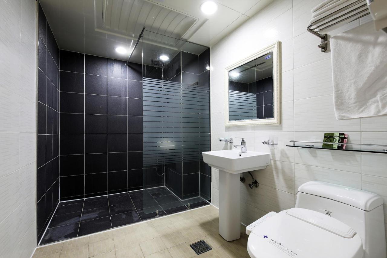 White Tourist Hotel Jeonju Luaran gambar